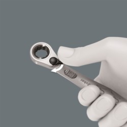 Klucz płasko-oczkowy z grzechotką odgięty 8x144mm